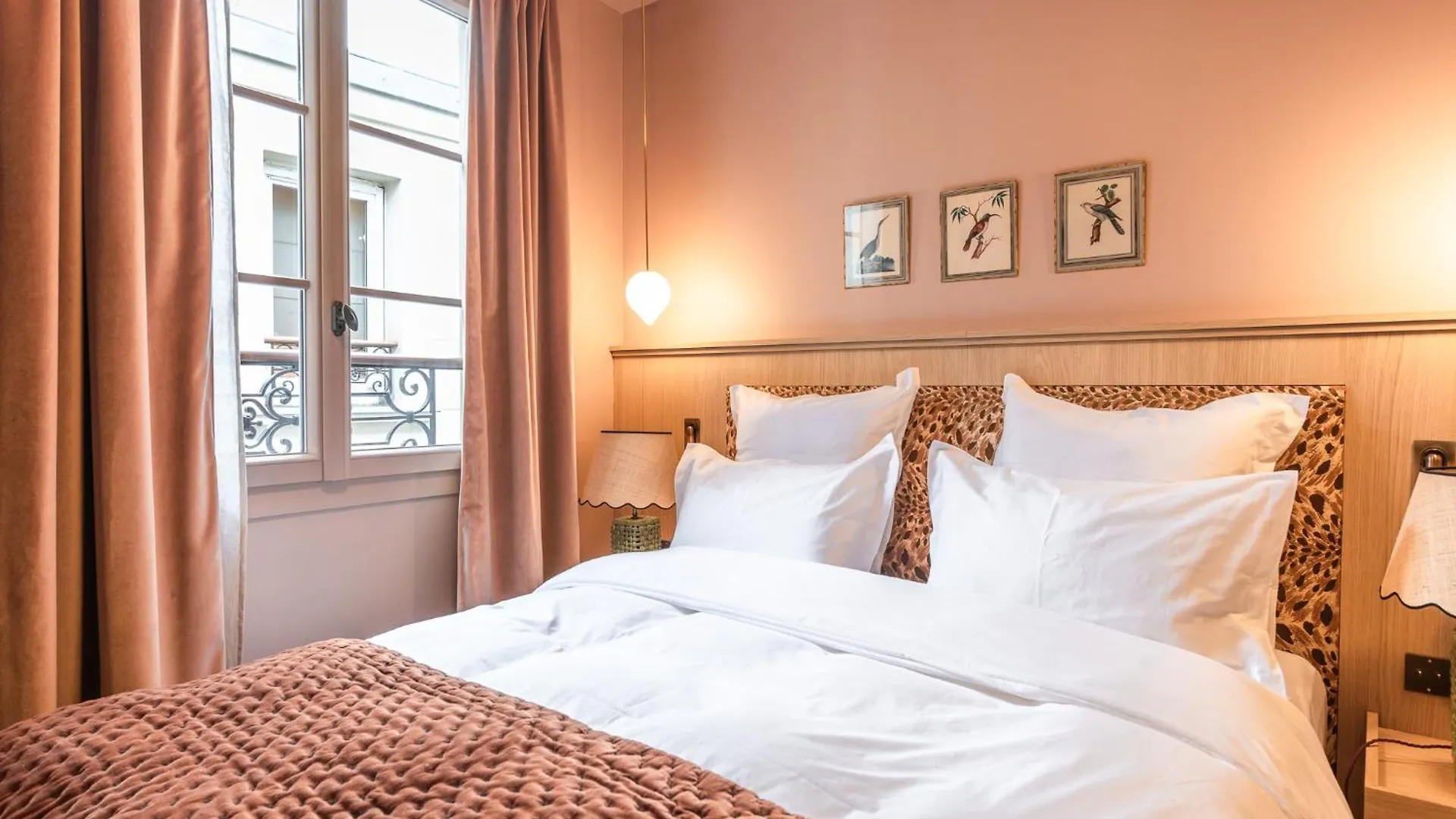 Maison La Boheme Montmartre - & Paris