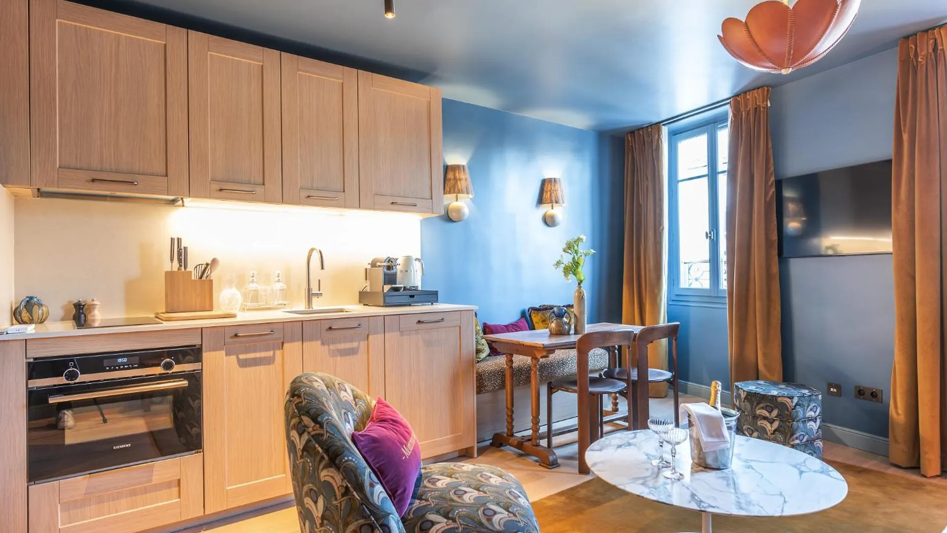 Aparthotel Maison La Boheme Montmartre - & Paris